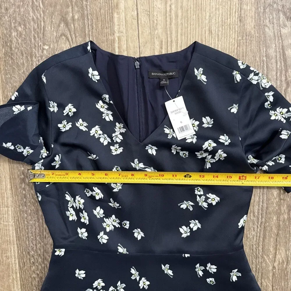 Banana Republic Dress 6 NWT Navy Blue Floral Short Ruffle Sleeve Lined - Picture 5 of 5